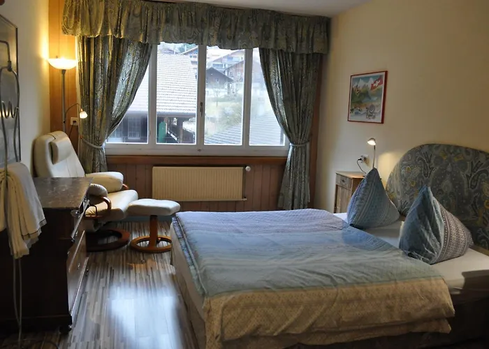 Seehotel Baeren Zajazd Brienz (Bern)